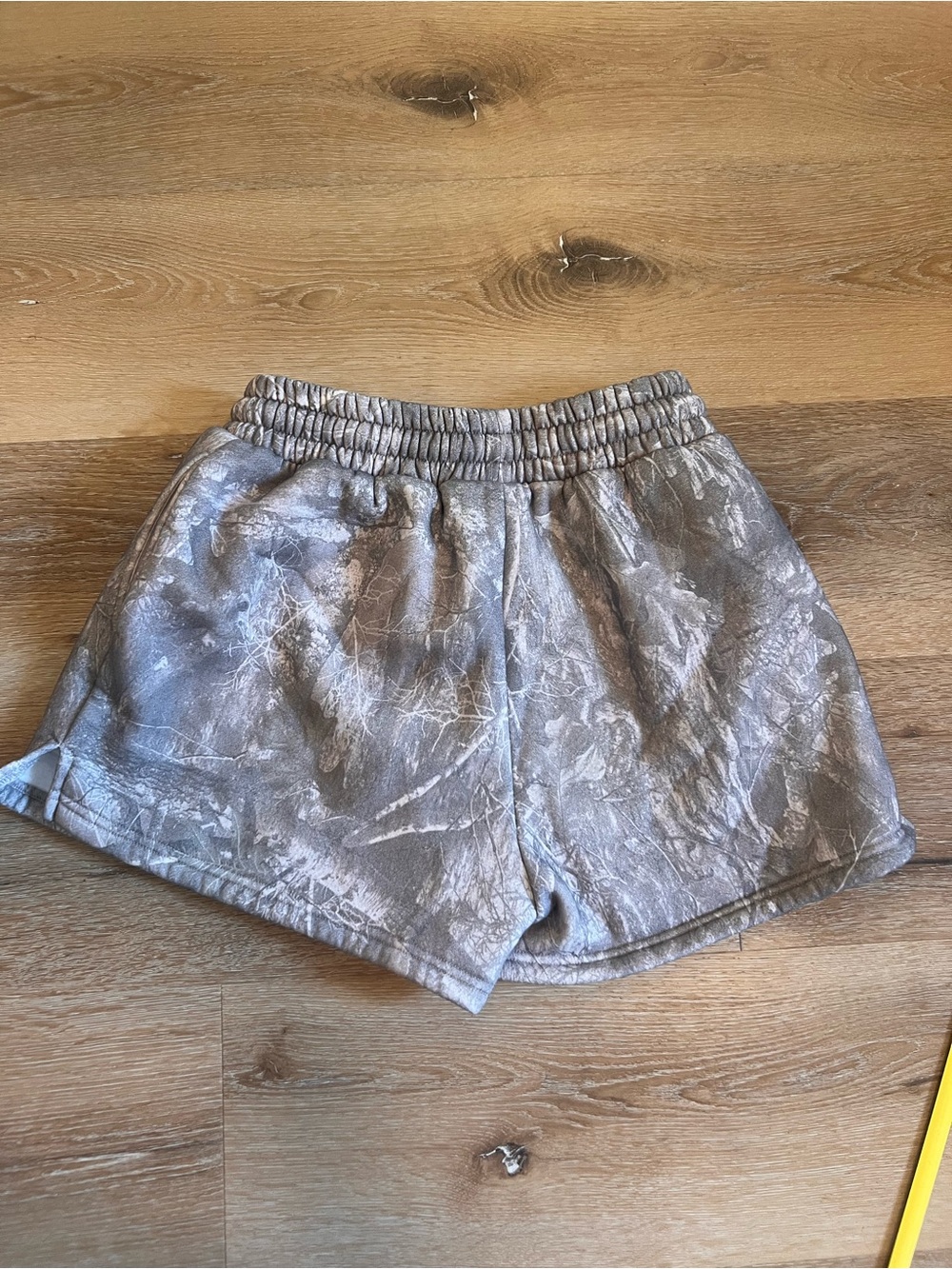 Comfrt Small Collection Women's Camo Shorts - Picture 7 of 7